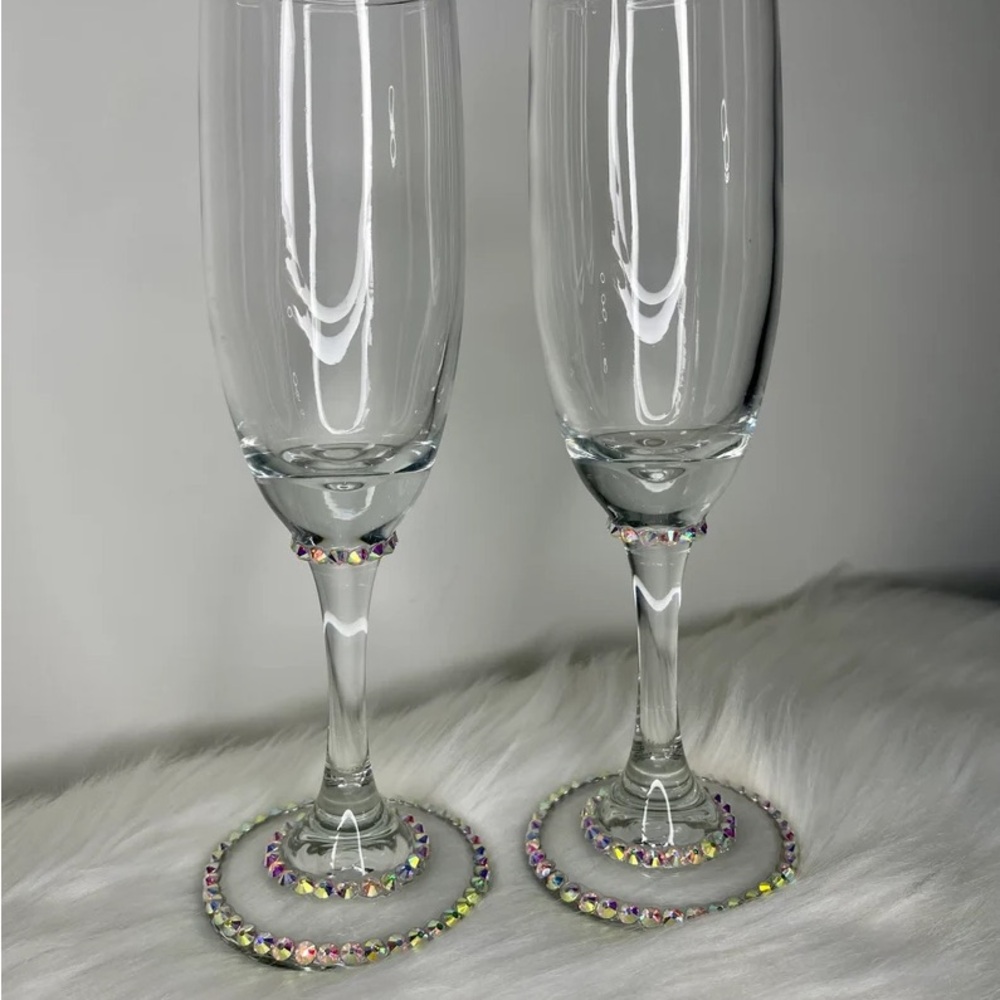 Elegant Rhinestone Champagne Flutes